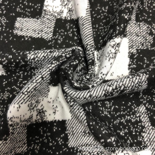 Jacquard stickat plaggetyg
